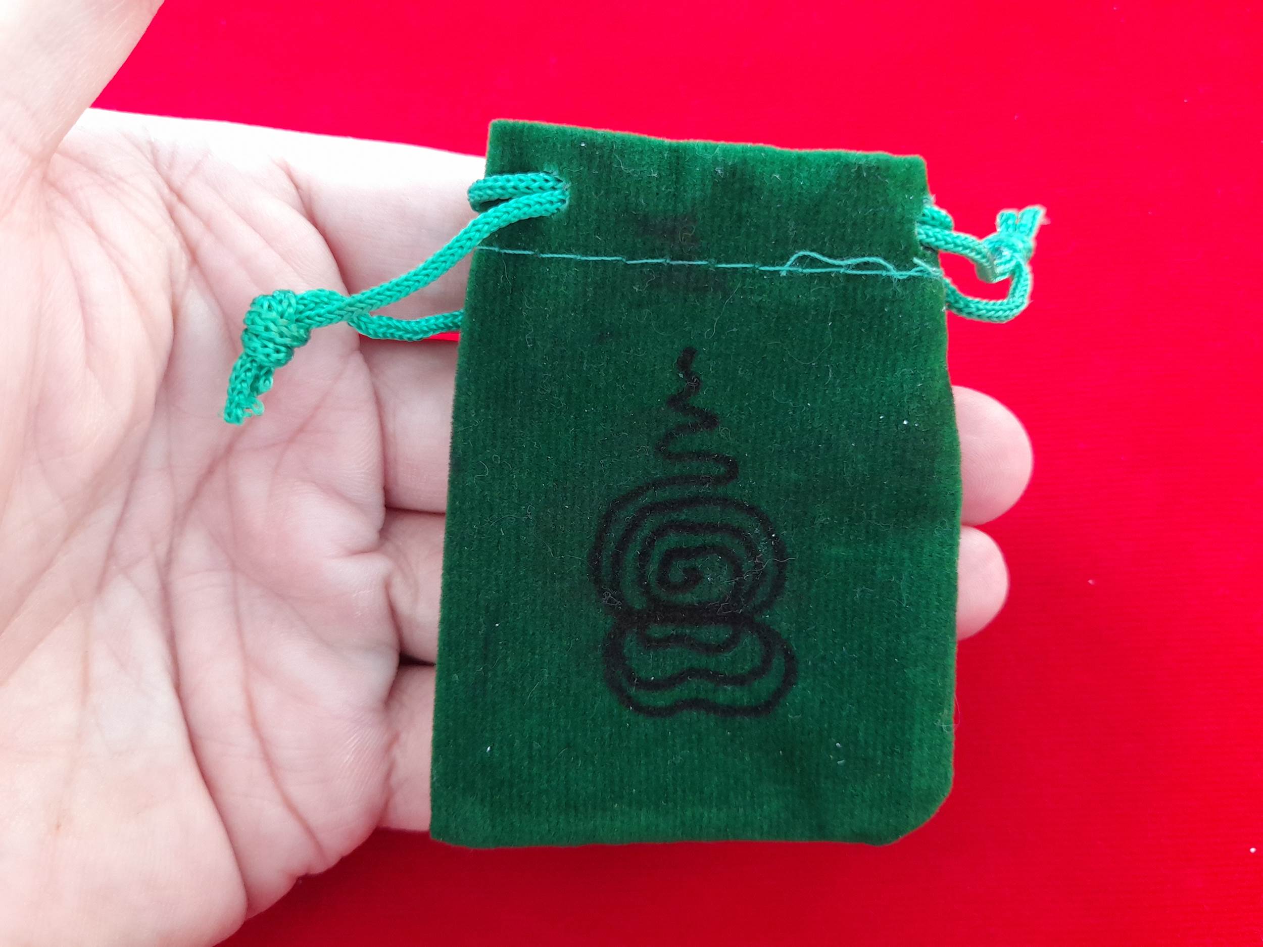 ถุง โภคทรัพย์ (เขียวเหนียวทรัพย์) ไหว้ครูวันเพ็ญ (ลอยกระทง) ปี2565 #รับประกันแท้ - พระอาจารย์มานิตย์ วัดเงินบางพรหม