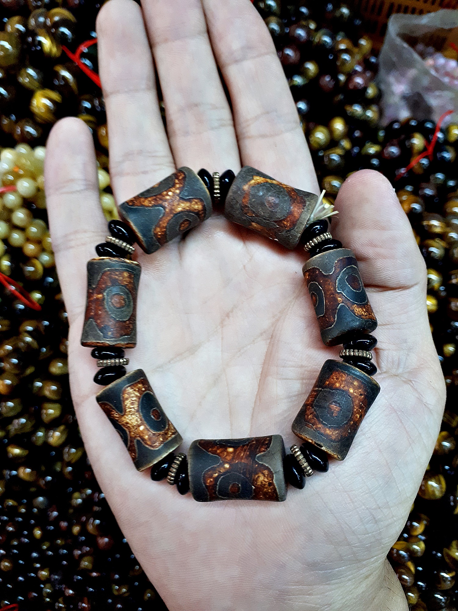 ข้อมือหิน แฟชั่น เครื่องประดับ คละแบบ (ขายปลีก ขายส่ง)