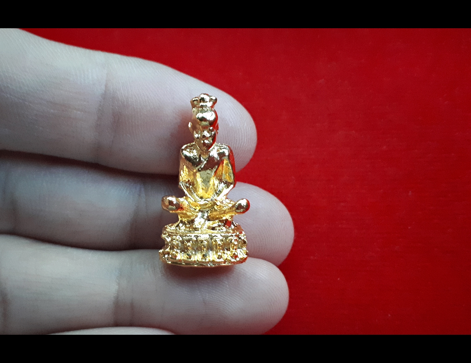 รูปหล่อ ลอยองค์เล็ก เซียนแปะโค้ว ท้อสัก ตลาดหัวตะเข้ ปี 2537