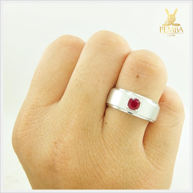 แหวนทับทิมแท้ สีแดงเลือดนก ใส่เพิ่มความมั่นใจ แหวนพลอยแท้