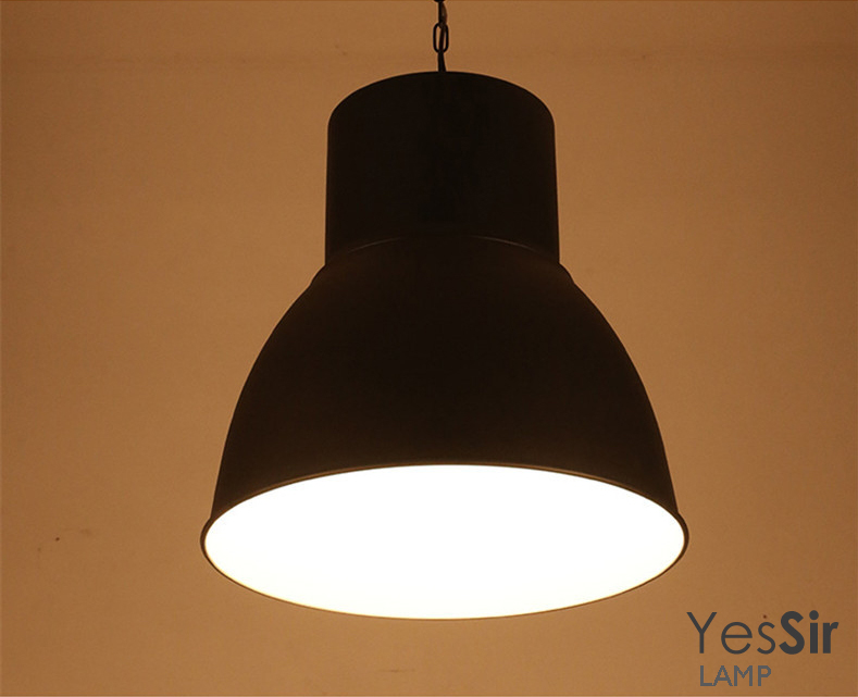 โคมไฟห้อยเพดานนอร์ดิก Jumbo สีดำ
