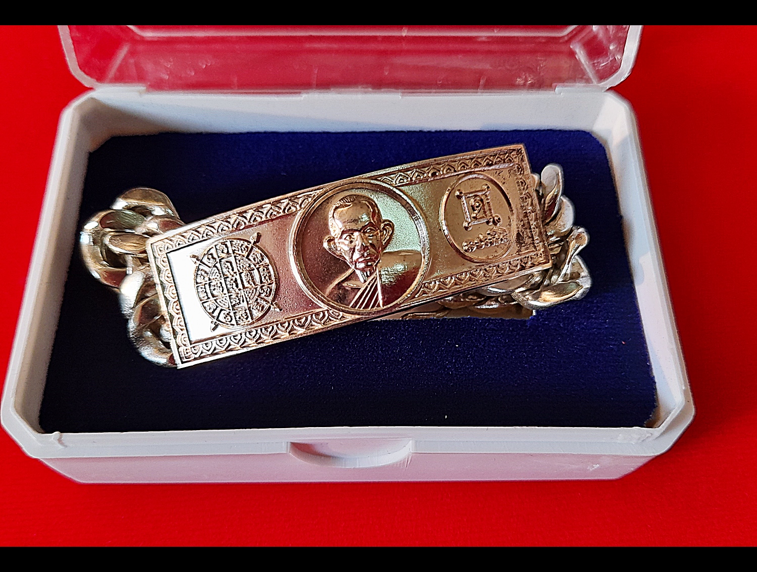 เลสสร้อยข้อมือ ยันต์หนุนเสริมดวง หลวงพ่อกวย วัดโฆสิตาราม(วัดบ้านแค) จ.ชัยนาท เนื้ออับปาก้า (เส้นใหญ่ น้ำหนัก4บาท) ปี2564 - #สร้างและปลุกเสกจากวัดโฆสิตาราม #รับประกันแท้