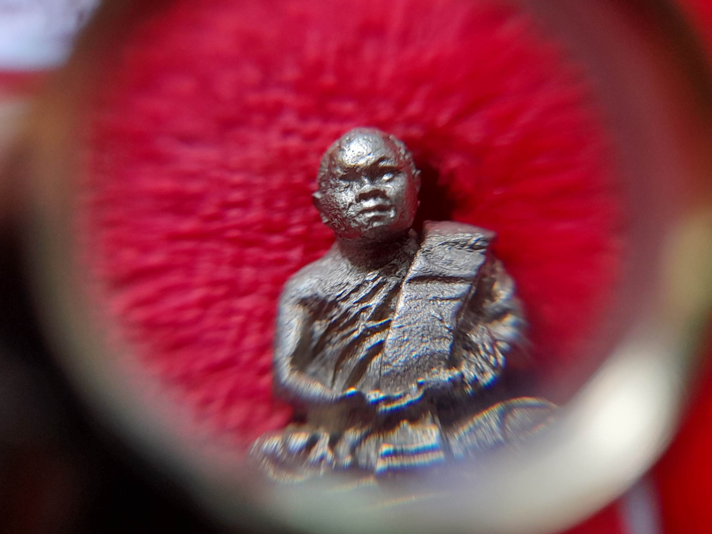 พระพุทธชินราช หลัง รูปเหมือน หลวงพ่อยงยุทธ ออกธุดงค์ ปิดทองเดิม เนื้องผง(เส้นผมเกศา พลอยเสก) + รูปหล่อ เต็มองค์ เนื้อโลหะ (ชุดกฐิน) ปี2537 #รับประกันแท้และทัน - หลวงพ่อยงยุทธ วัดเขาไม้แดง จ.ชลบุรี