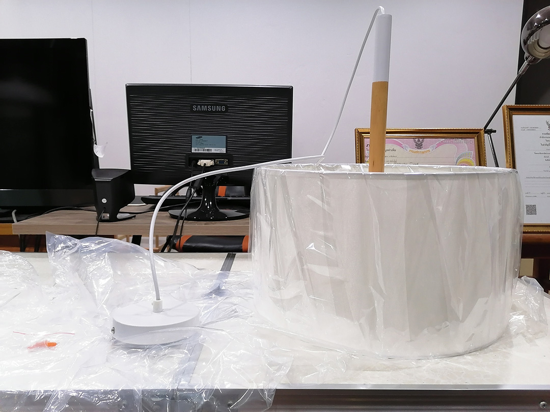 โคมไฟแขวนเพดานโป๊ะผ้าหัวไม้สไตล์โมเดิร์น 40cm [P3810]