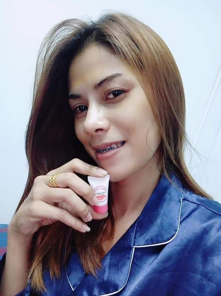 ครีมแก้ปากดำ คลินิค ลิปแก้ปากดำ