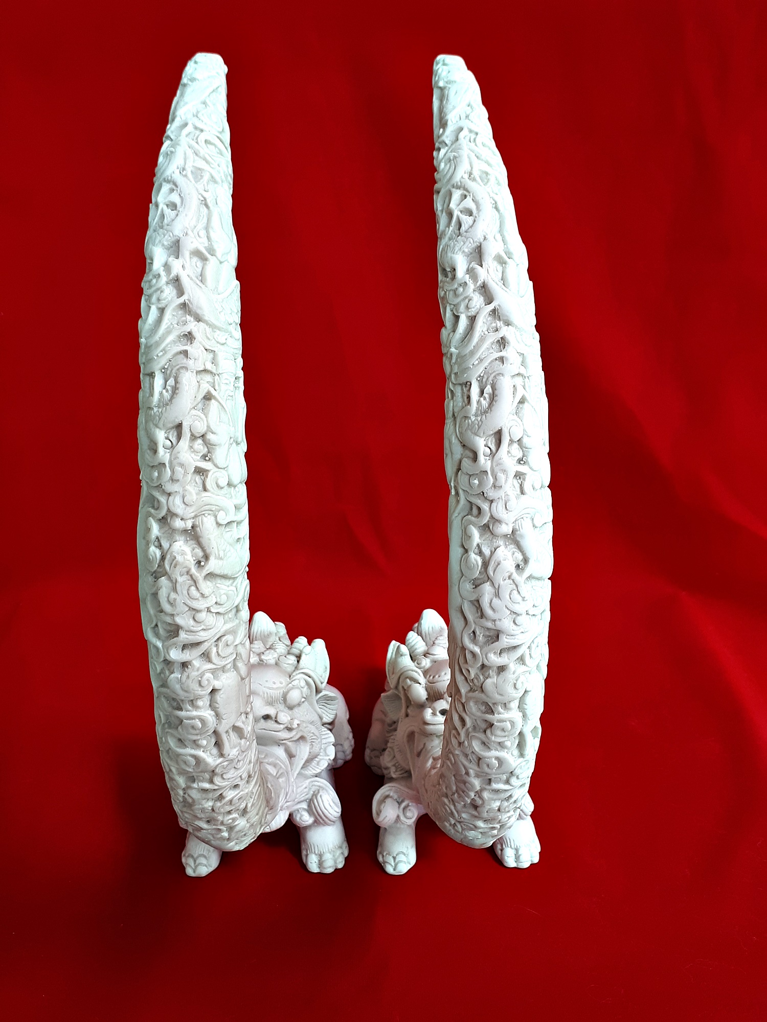 งาช้าง สิงห์โตจีน จำลอง เนื้อเรซิ่น สีขาว แกะสลัก (ขายปลีก ขายส่ง)