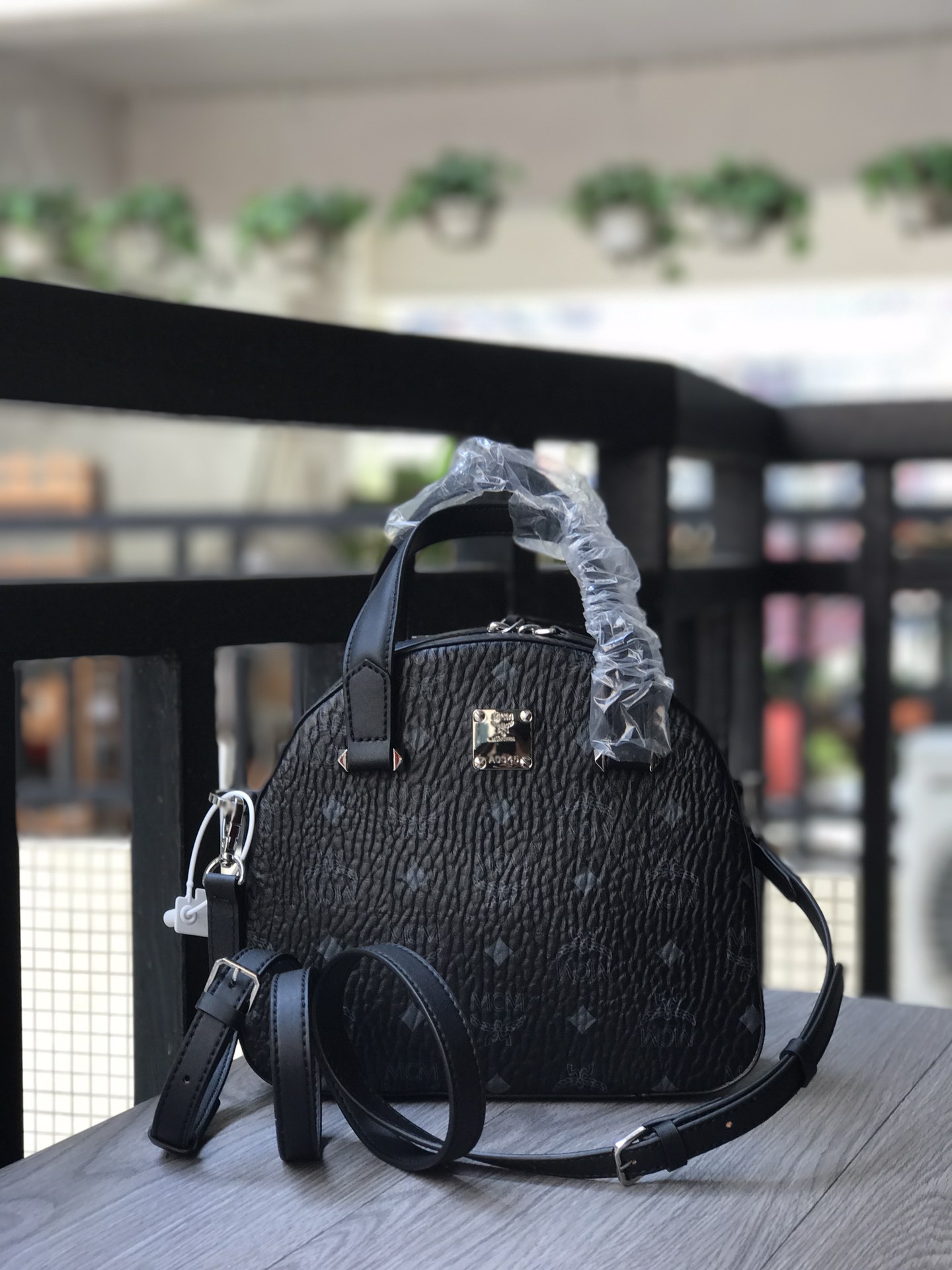 กระเป๋า mcm visetose 9 นิ้ว สะพายข้าง