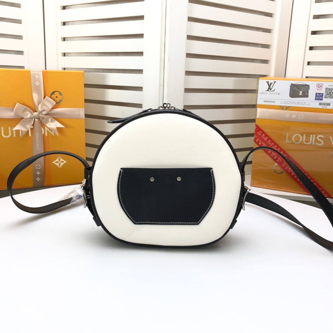 กระเป๋า lv hatbox 8 นิ้ว