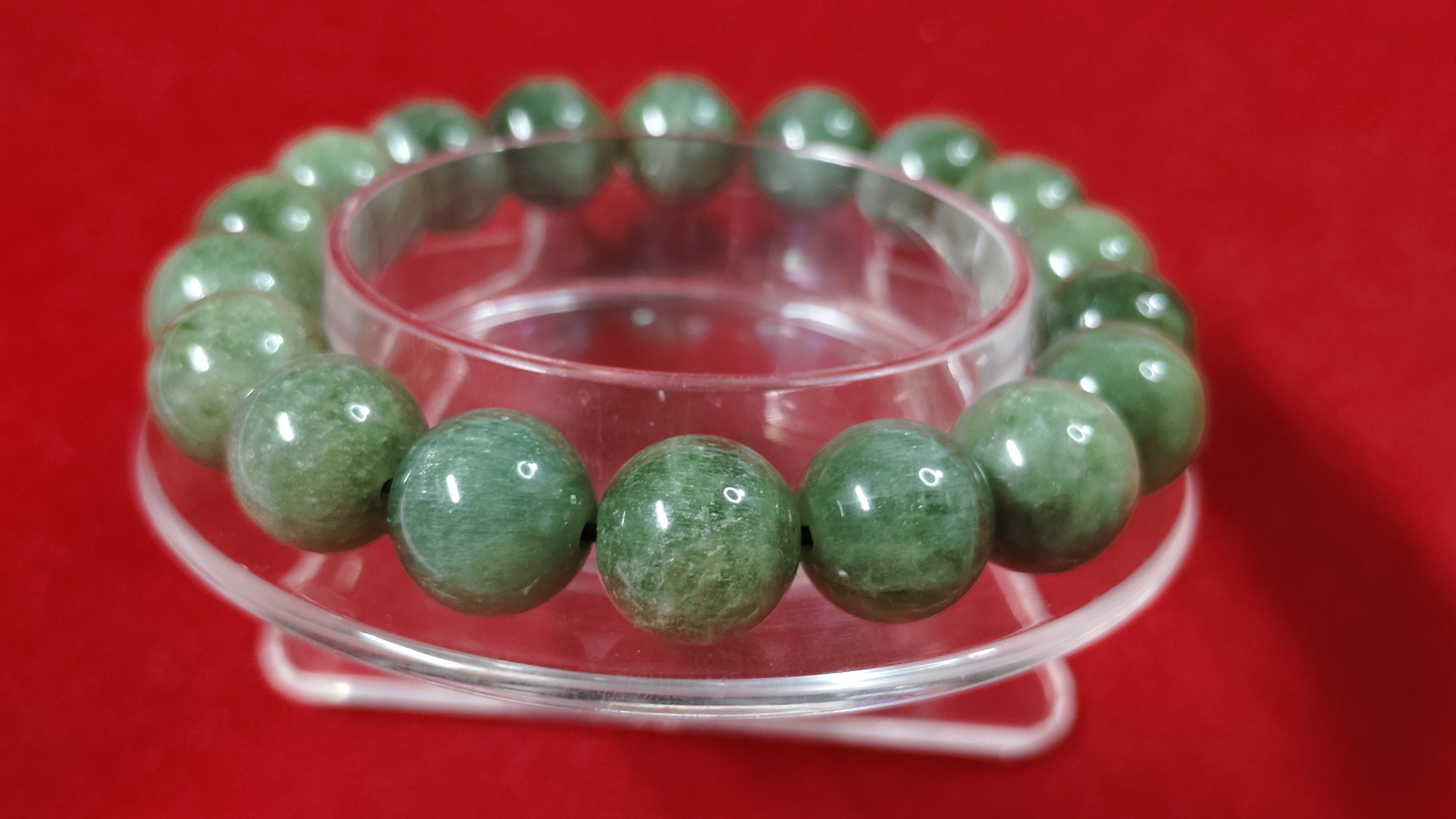 #ข้อมือหินการ์เนตเขียว รหัสbh-0053