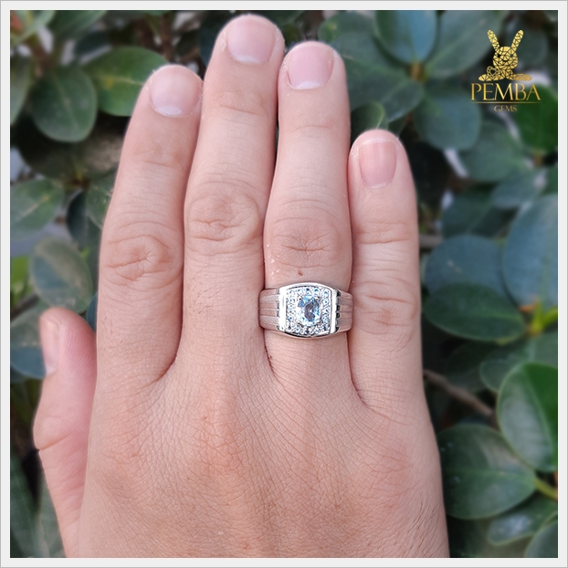 แหวนอะความารีนแท้ สีฟ้าสวยใส เงินแท้925 ชุบทองคำขาว เพิ่มความมั่นใจ