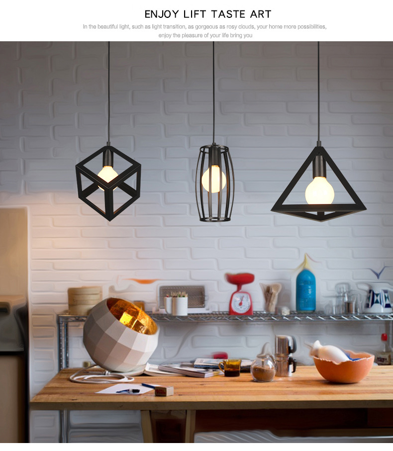 โคมไฟแขวนเพดานสไตล์โมเดิร์นเหล็กดัดทรงสามเหลี่ยมสีดำ 23cm [TAG23-Black]