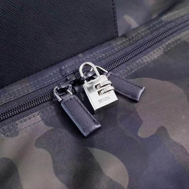 กระเป๋าเดินทาง pd nylon travel bag ลายทหาร 43x26 cm