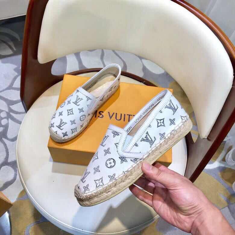 รองเท้า lv espadrilles ผู้หญิง มีหลายแบบหนังแท้