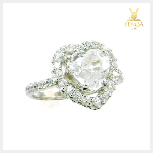 แหวนเพทายขาว สวยโดดเด่น เพิ่มเสน่ห์น่าหลงใหล แหวนพลอยแท้