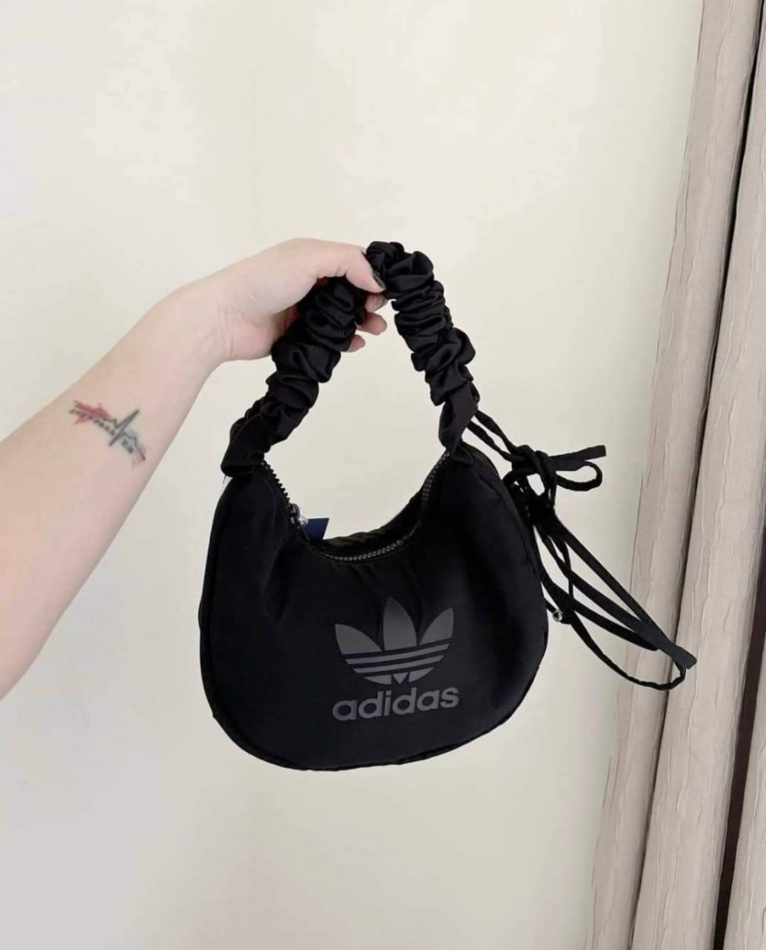 ADIDAS ORIGINAL NYLON BAG 2024 (แอดไลน์ก่อนสั่งซื้อ)