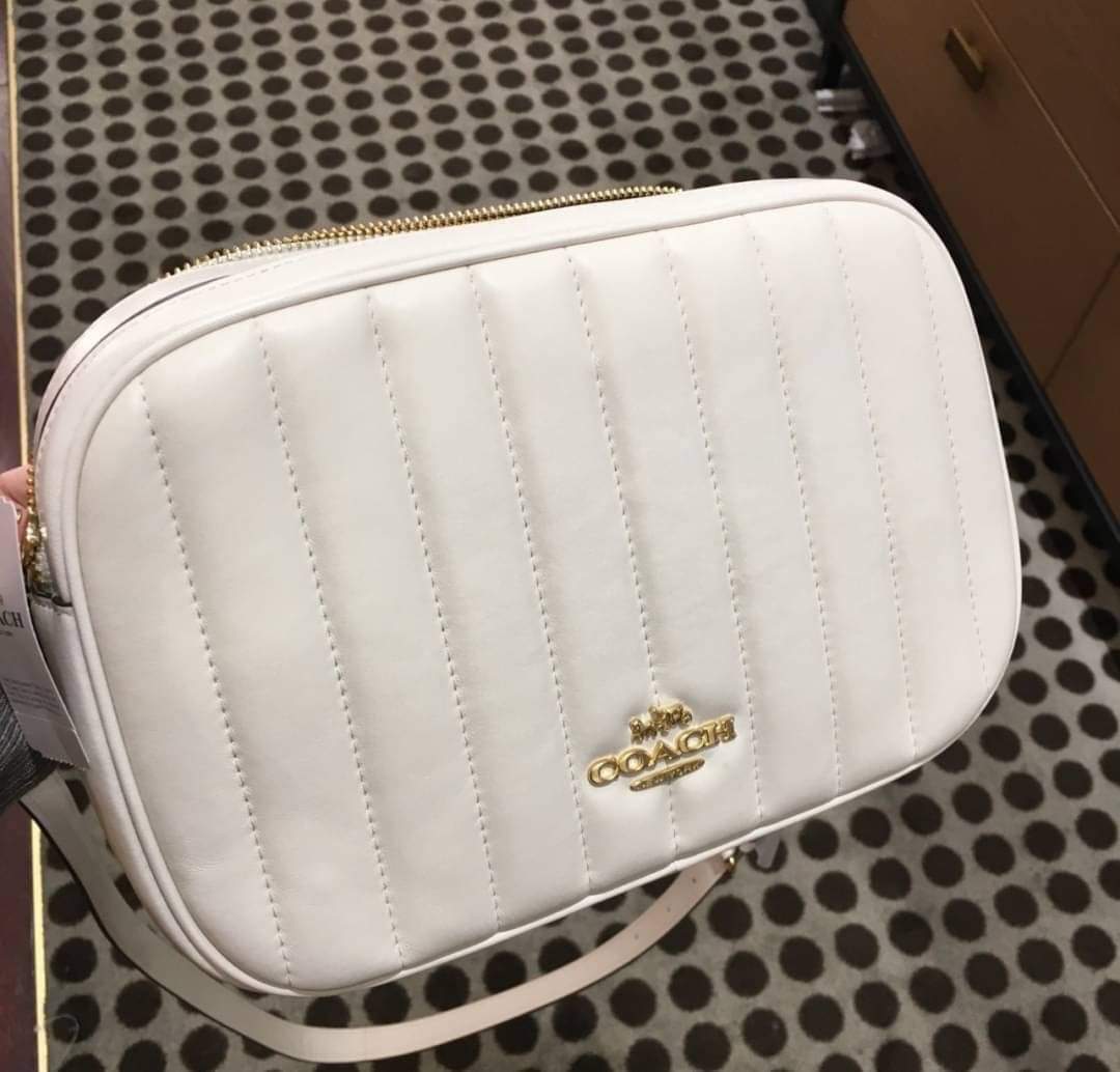 COACH Jes Crossbody With Linear Quilting (แอดไลน์ก่อนสั่งซื้อ)
