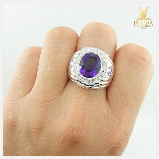 แหวนอเมทิสต์แท้ สีม่วงสดใสไฟดี ใส่โดดเด่นเต็มๆ นิ้ว แหวนพลอยแท้