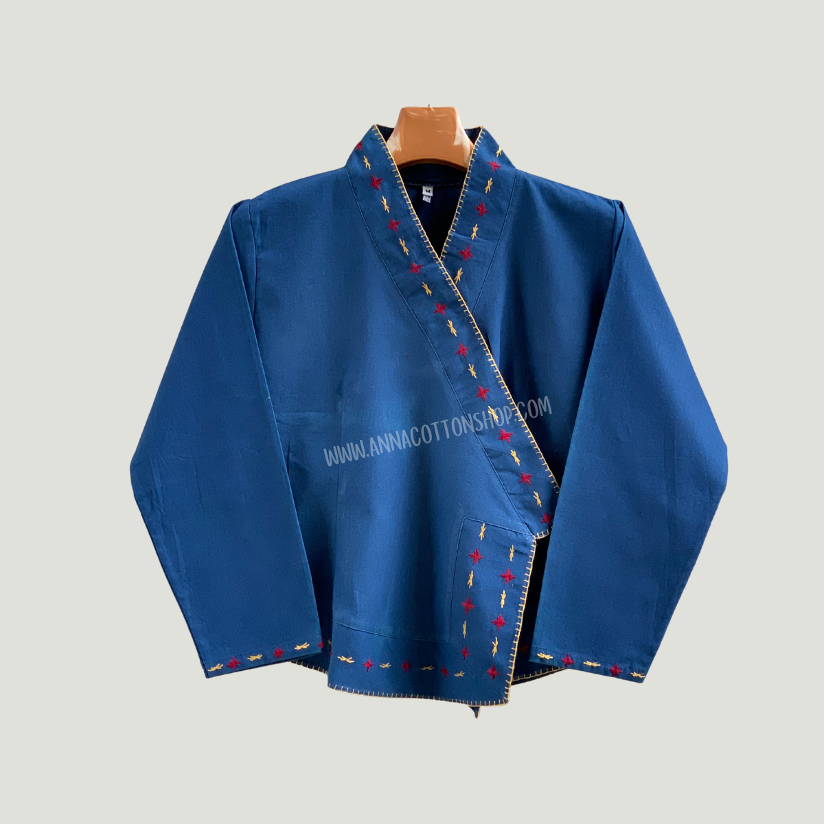 เสื้อผ้าฝ้ายพื้นเมือง ผู้หญิง เนื้อผ้านุ่มมือ วีป้ายแนวเจ้านาง งานปักมือสไตล์ล้านนา ใส่เที่ยว ทำงาน ทำบุญขึ้นบ้านใหม่