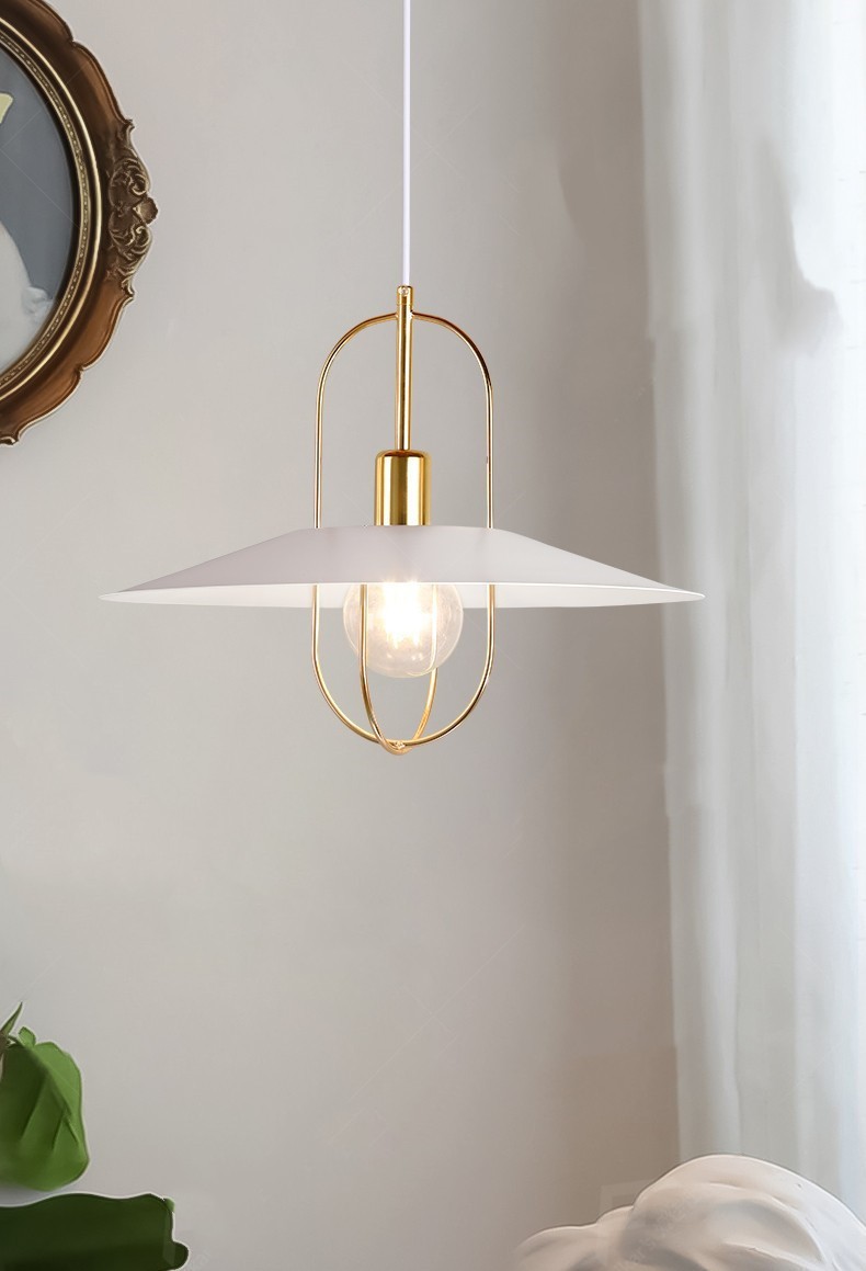 โคมไฟแขวนเพดานสไตล์ Modern Luxury โครงเหล็กสีทองทูโทนกว้าง 40CM [ML-7014]