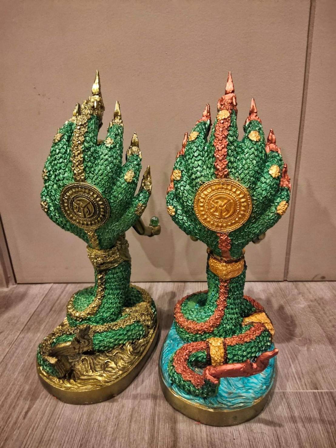 รูปหล่อ พญานาค ปางมนุษย์ครึ่งนาค นาคปรก7หัว (สูง14นิ้ว ฐาน10นิ้ว) เนื้อไฟเบอร์ ลงสี (งานสั่งทำ ขายปลีก ขายส่ง)