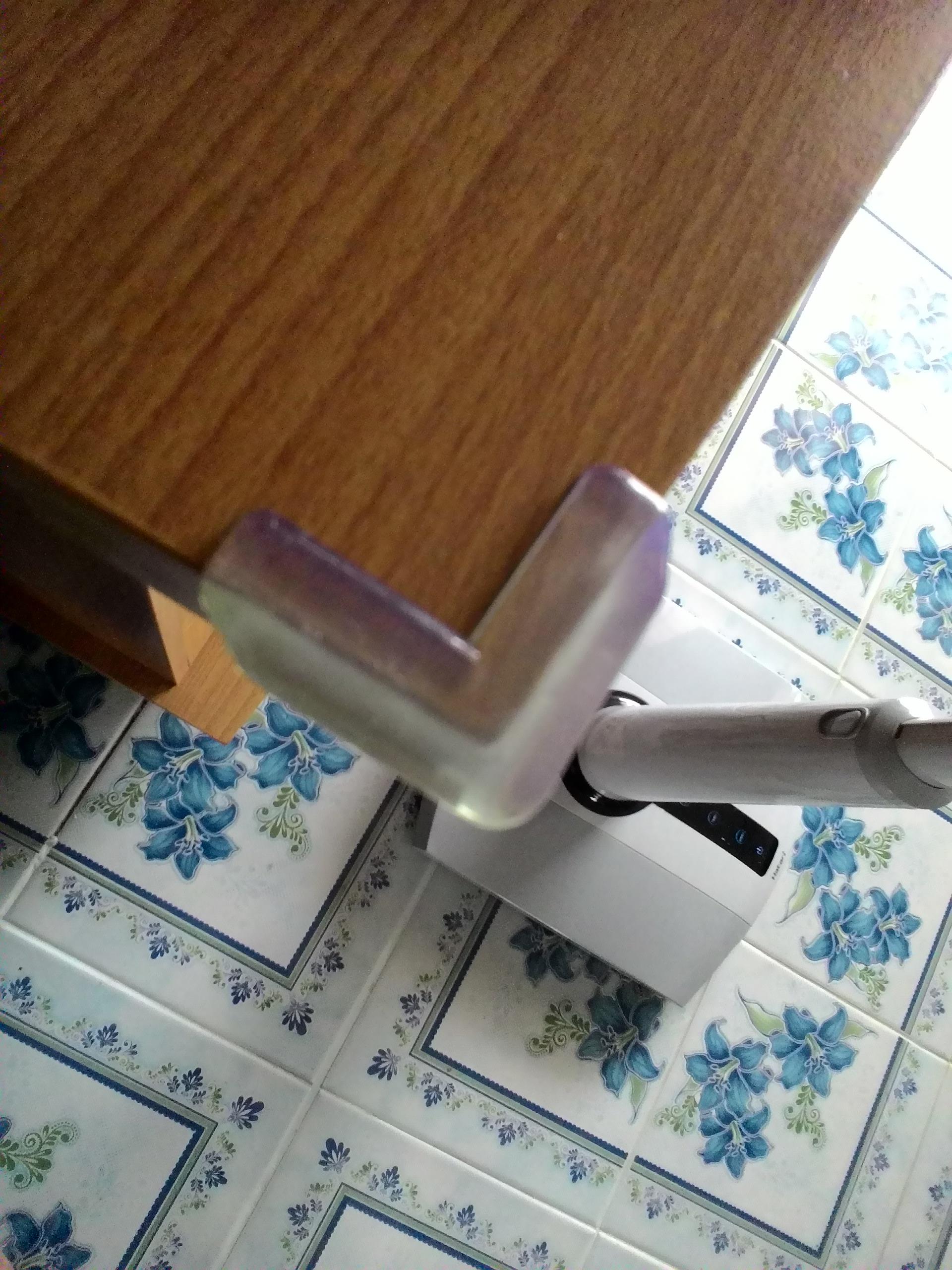 กันกระแทกมุมโต๊ะ