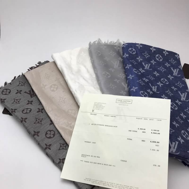 ผ้าพันคอ l ผ้าคลุมไหล่ l silk cotton มีหลายสีสอบถามได้ค่ะสต๊อกเปลี่ยนตลอด