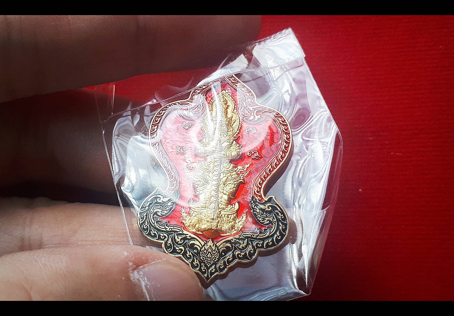 เหรียญ ท้าวเวสสุวรรณ หลัง หลวงพ่อหนุน วัดพุทธโมกข์ เนื้อทองระฆัง (ลงยาสีแดงขอบสีแดง) ปี2561