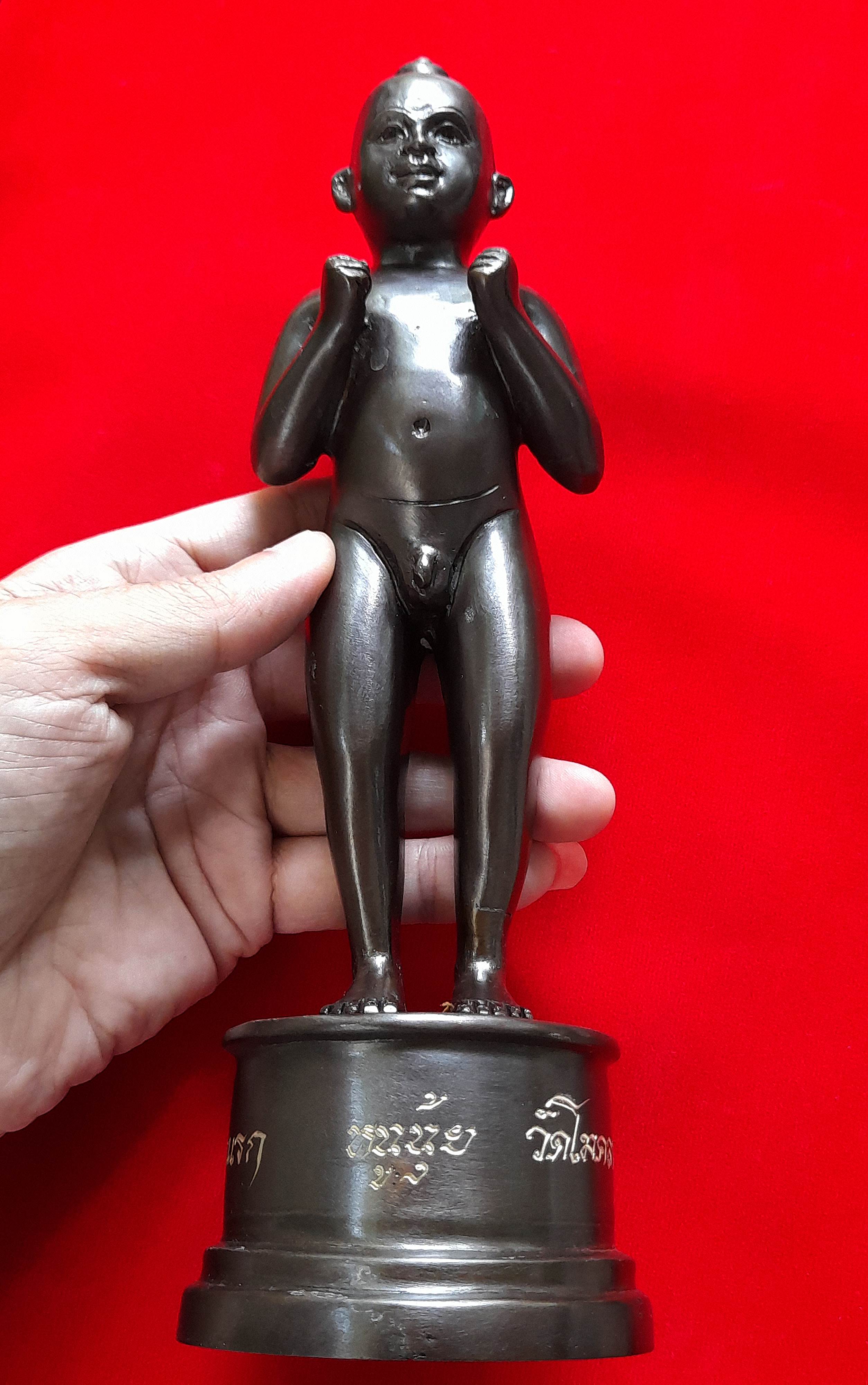 กุมาร หนูนุ้ย รุ่นแรก (ขนาดใหญ่ ตั้งบูชา สูง10นิ้ว จัดสร้าง99องค์) เนื้อทองเหลือง พิธีใหญ่ รุ่นแรก วัดโมคลาน จ.นครศรีธรรมราช ปี2565 #รับประกันแท้