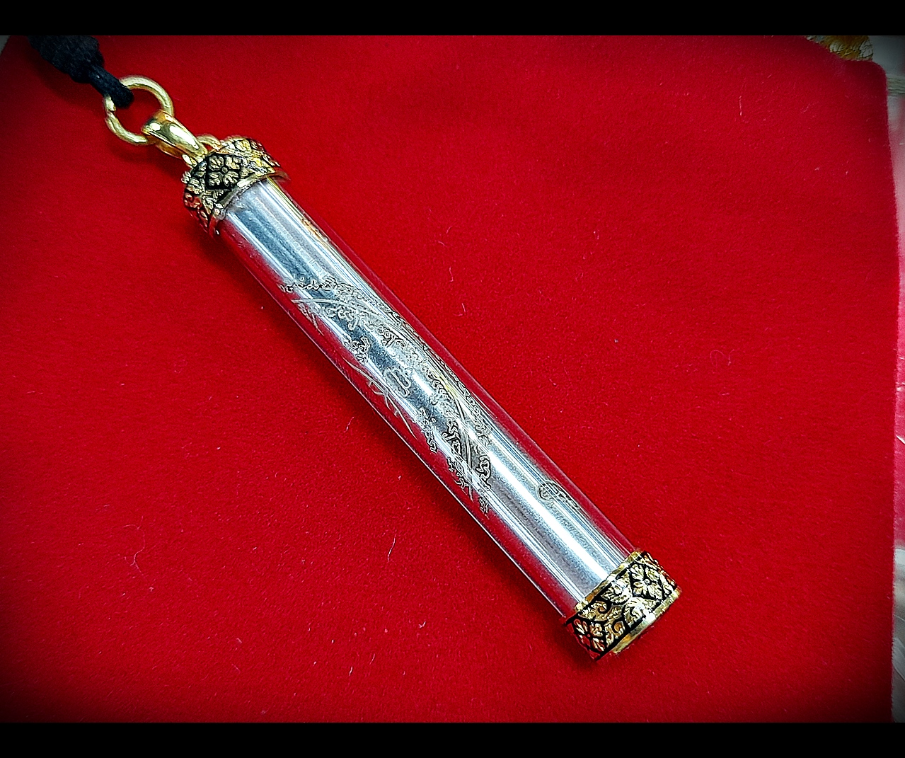 รับสั่งทำ ปลอกฝา ตะกรุด เนื้อเงิน ถมทอง ชุบทอง ลงยา ลายไทย ดอกพิกุล แกะมือ (ราคาขึ้นกับขนาด) (ใช้เวลา 2-3สัปดาห์)