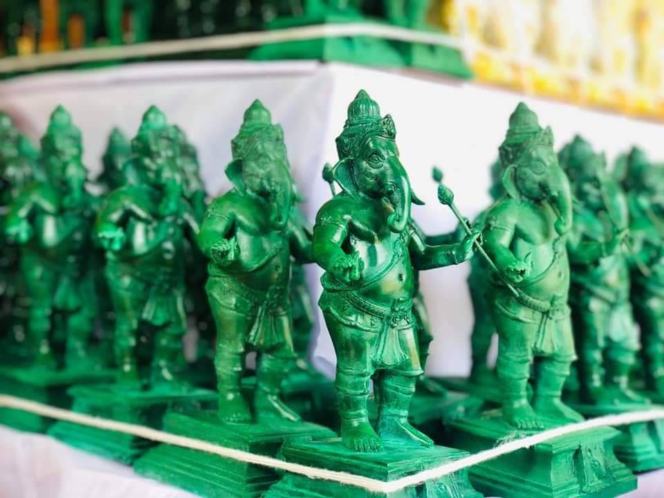 รูปหล่อ พระพิฆเนศ เนื้อโละทองเหลือง สีเขียว(สีเขียวเหนียวทรัพย์ อุดมสมบูรณ์) (ขนาดสูง9นิ้ว) ปี2562 - #รับประกันแท้ #ปลุกเสกแล้วพิธีปลุกเสกในสายนาฎศิลป์