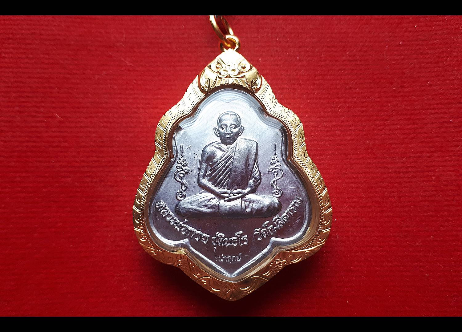 เหรียญ หลวงพ่อกวย หลังหนุมาน ตัวครู ยกธง ยกพลออกรบ รุ่นแรงครู ปี2560 เนื้อตะกั่ว(ตะกั่วรับพลังได้ดีรองจากทองคำ) พิธีนำฤกษ์ (เหรียญพิเศษ ชุดกรรมการ) - (เลี่ยมกันน้ำกรอบทองคำ) #รับประกันแท้ - หลวงพ่อกวย วัดโฆสิตาราม(วัดบ้านแค) จ.ชัยนาท)