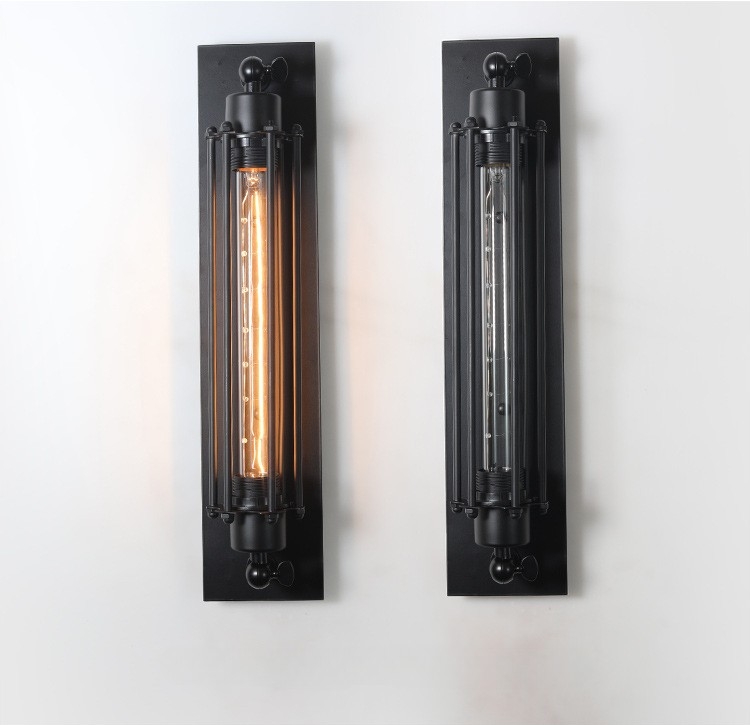 โคมไฟติดผนังภายในเหล็กสีดำสไตล์ Loft ทรงยาวพร้อมหลอด LED T300 [BK1016-W-1L]