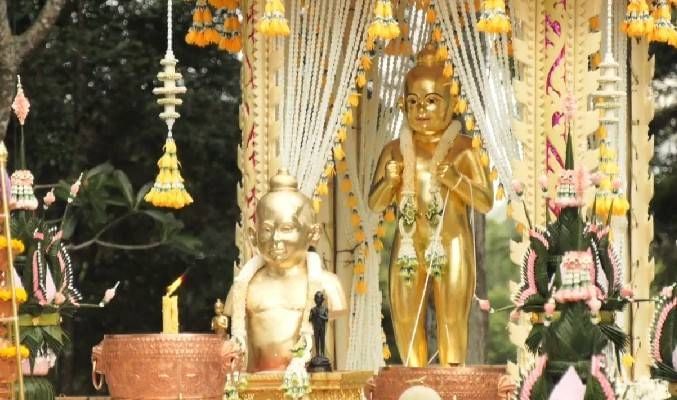 กุมาร หนูนุ้ย (ขนาดพกพา มีกำไลที่ข้อมือ) พิธีใหญ่ รุ่นแรก วัดโมคลาน จ.นครศรีธรรมราช ปี2565 เนื้อโลหะบรอนซ์รมดำ งานระดับจิ้วเวอร์รี่ #รับประกันแท้ - (สมนาคุณของแถมพิเศษเสกในพิธี ลูกปัดมหาเสน่ห์+ดอกบานไม่รู้โรย)