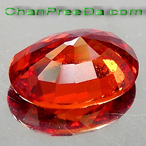 พลอยบุษราคัม รูปไข่ 1.29 กะรัต ขนาด 7x6x3 มิล สีเหลืองเข้มเกือบสีแม่โขง เนื้อสะอาด 90%ขึ้น เจียระไนดี รูปร่างปานกลาง จากอีลากาก้า