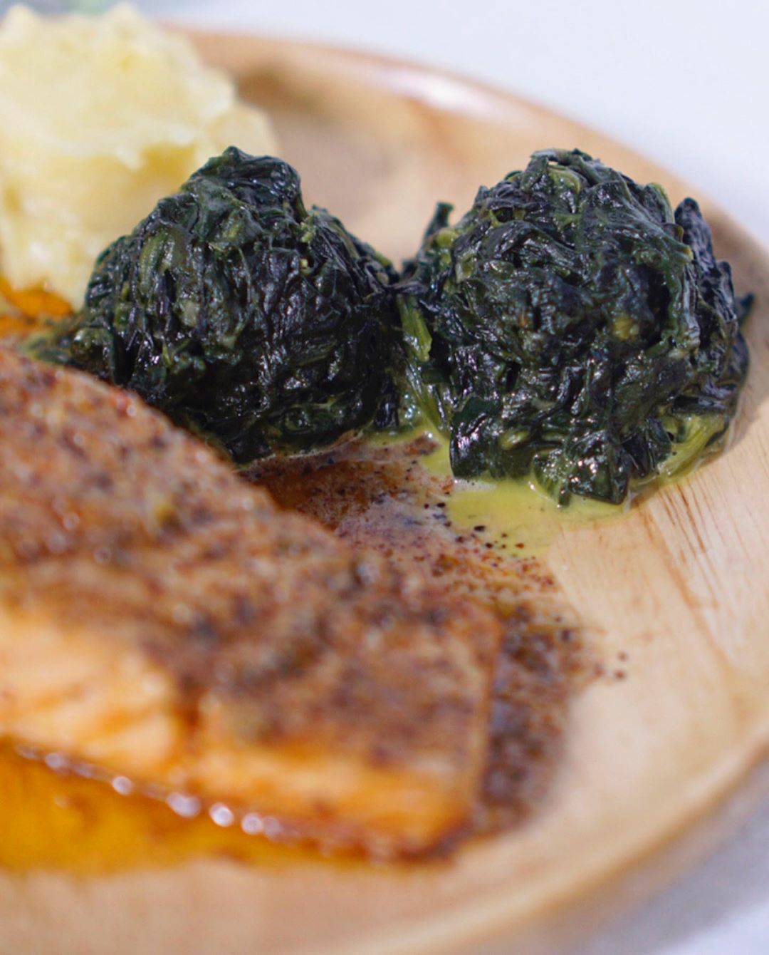 ผักโขมผัด