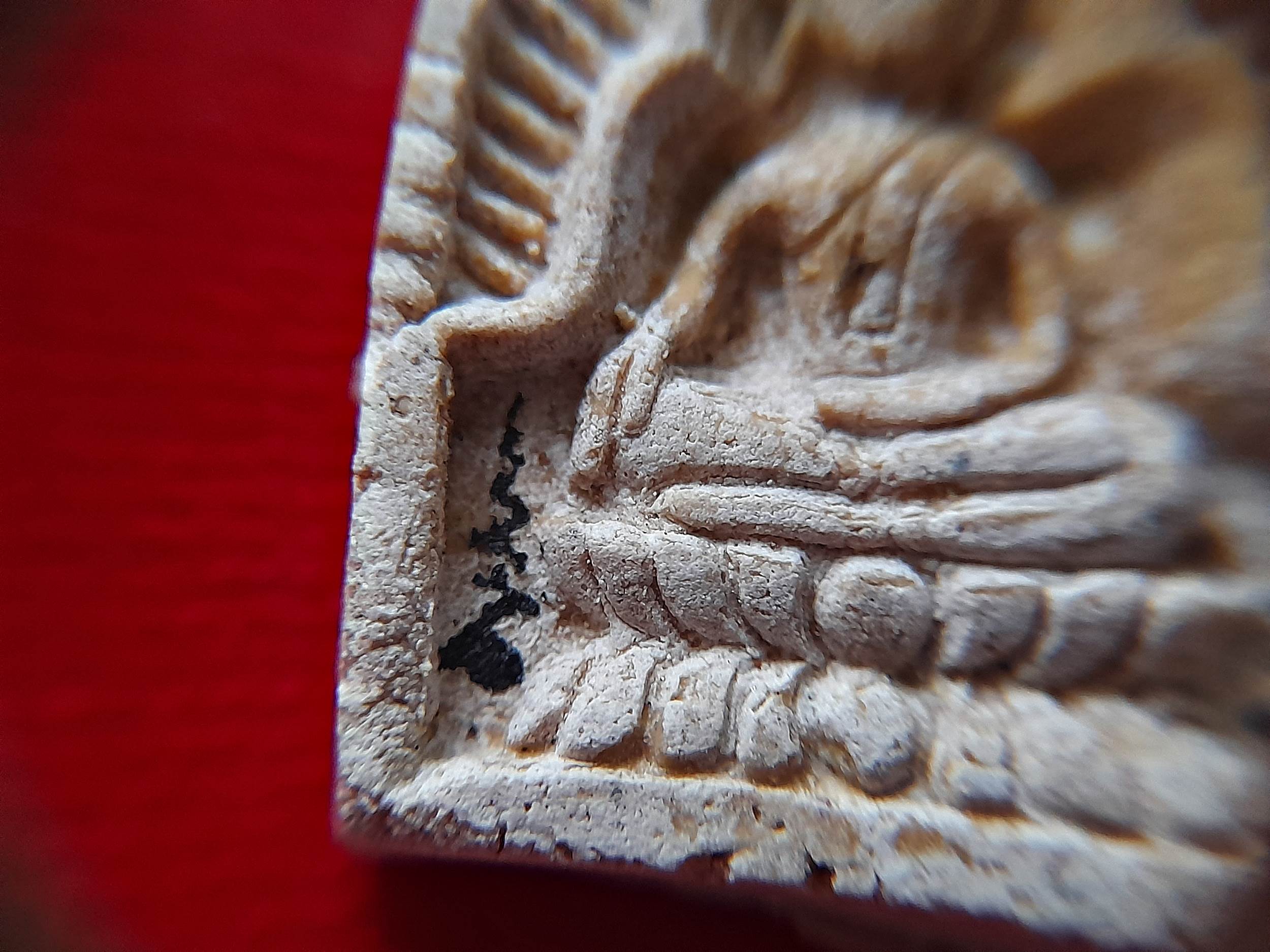 พระซุ้มกอแหวกม่าน เนื้อผง(เมตตา) ปี256X #รับประกันแท้ - พระอาจารย์ชลเทพ(พระอาจารย์เอราวัณ)