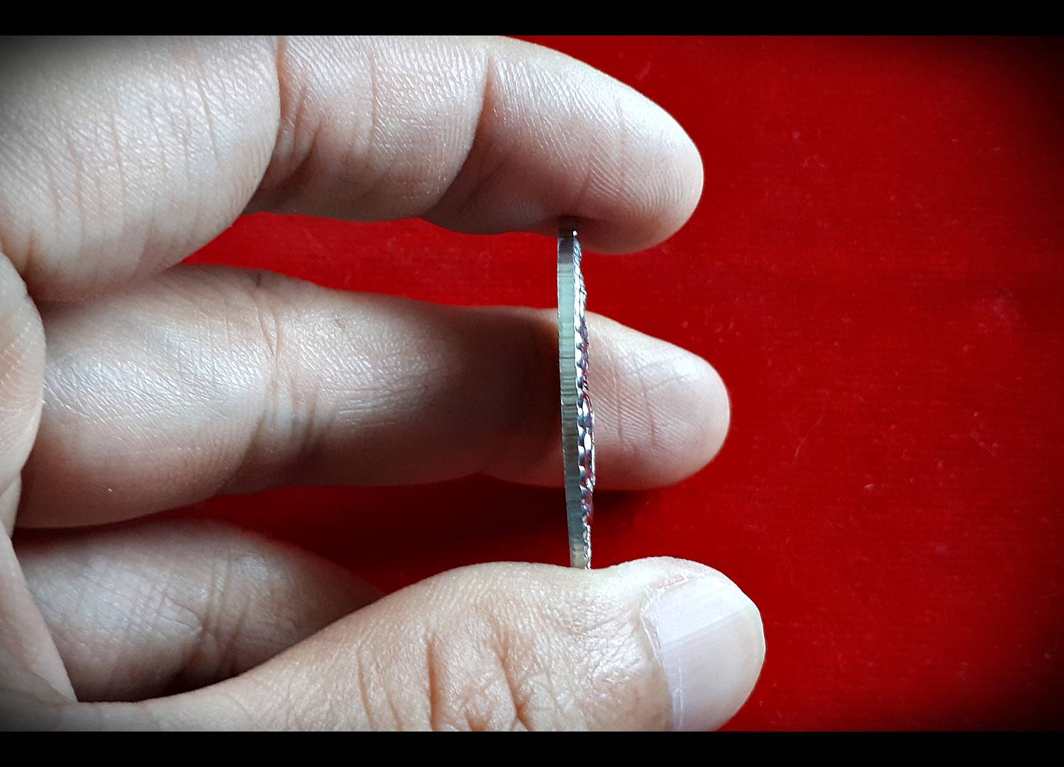 เหรียญพระพิราพ ไภรวะ ปางประทานพร ด้านหลังอักขระยันต์และคำอวยพร เนื้อตะกั่วนำฤกษ์ลองพิมพ์ (สร้าง เสกและจารอักขระลายมือ โดย พ่อครูพระอาจารย์ศิริพงศ์ คุรุพันธ์กิจ) ปี2561 - (จารอักขระเพิ่มด้านหน้า))