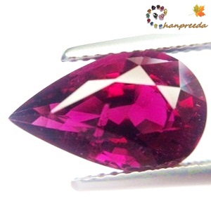 Rubellite พลอยรูเบลไลท์ รูปหยดน้ำ หนัก 3.94 กะรัต สีบานเย็นเข้ม เกือบแดง ความสะอาดมองตาเปล่าสะอาด 99% ไฟดีมากค่ะ เจียระไนสวย รูปร่างสวย