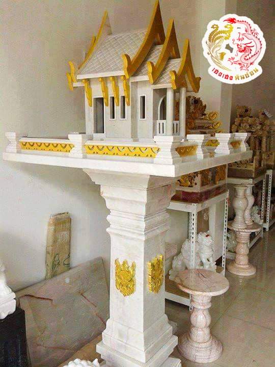 ศาลพระภูมิทรงโมเดิ้นสีขาวชมพู ขนาดฐานกว้าง 81 ซม ยาว 81 ซม