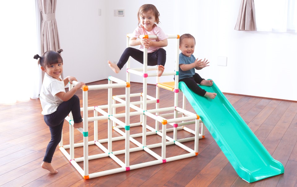 white jungle gym