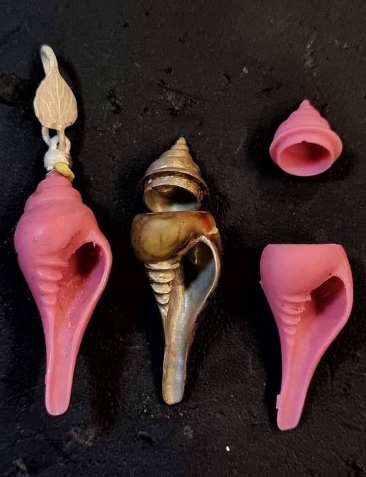 พระสังข์ (ขนาดเล็ก พกพา สามารถใส่ยอดน้ำได้จริง) เนื้อโลหะสัมฤทธิ์ #จารยันต์ #ตอกโค็ด ปี2565 #รับประกันแท้