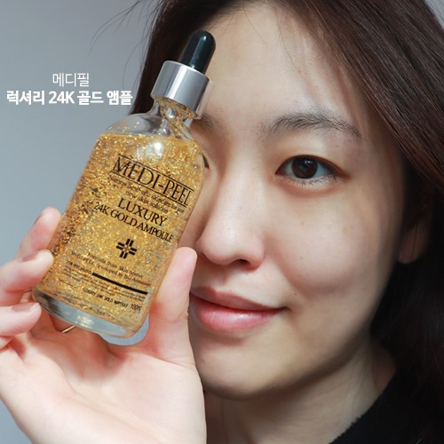พร้อมส่ง Medi-Peel Luxury 24K Gold Ampoule 100mL เน้นการบำรุงโครงสร้างผิว ช่วยต่อต้านริ้วรอยก่อนวัยได้ดี ช่วยให้ผิวใส อ่อนเยาว์ได้นาน ช่วยให้ริ้วรอยตื้นขึ้น ผิวดูเนียน อ่อนเยาว์มากขึ้น ใช้แล้วผิวฟู เต่งตึง หน้าดูอิ่มน้ำ ช่วยให้ผิวแข็งแรง เซลส์ผิวที่เกิดให
