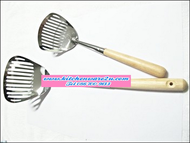 P08354 ตะหลิวเชลเล็ก ด้ามไม้ TP-059 ราคาส่งต่อ 50 โหล: 600 อัน: เฉลี่ย 8 บ/อัน (ขายส่งยกมัด ยกลัง)
