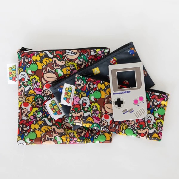 ยางกัดชนิดซิลิโคนสำหรับทารกและเด็กเล็ก BUMKINS Nintendo Game Boy Silicone Teether