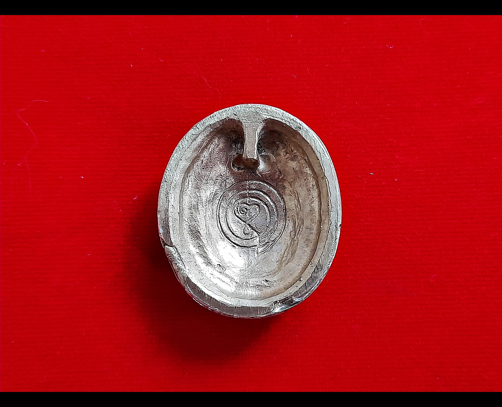 เหรียญศิวลึงค์(หัวปลัดขิก 11รุ่ม1 โยนี พ่อกำเนิด แม่กำเนิด แม่ยั่ว ) เนื้อทองเหลือง (เมตตา เสน่ห์ ลาภ) #รับประกันแท้และทัน - หลวงปู่ละมัย