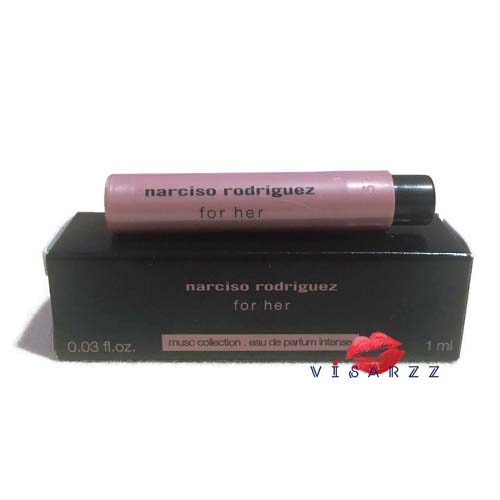 Narciso Rodriguez for Her Musc Collection Eau de Parfum Intense 1mL น้ำหอมกลิ่นเย้ายวนลึกซึ้งน่าหลงใหล ด้วยเสน่ห์ความหอมของมัสก์บริสุทธิ์ชั้นเลิศ ผสานกับความหอมหวานละมุนละไมจากดอกไม้ทรงเสน่ห์อย่างกระดังงา มะลิ และดอกส้ม ทำให้น้ำหอม Limited Edition ขวดนี้จ