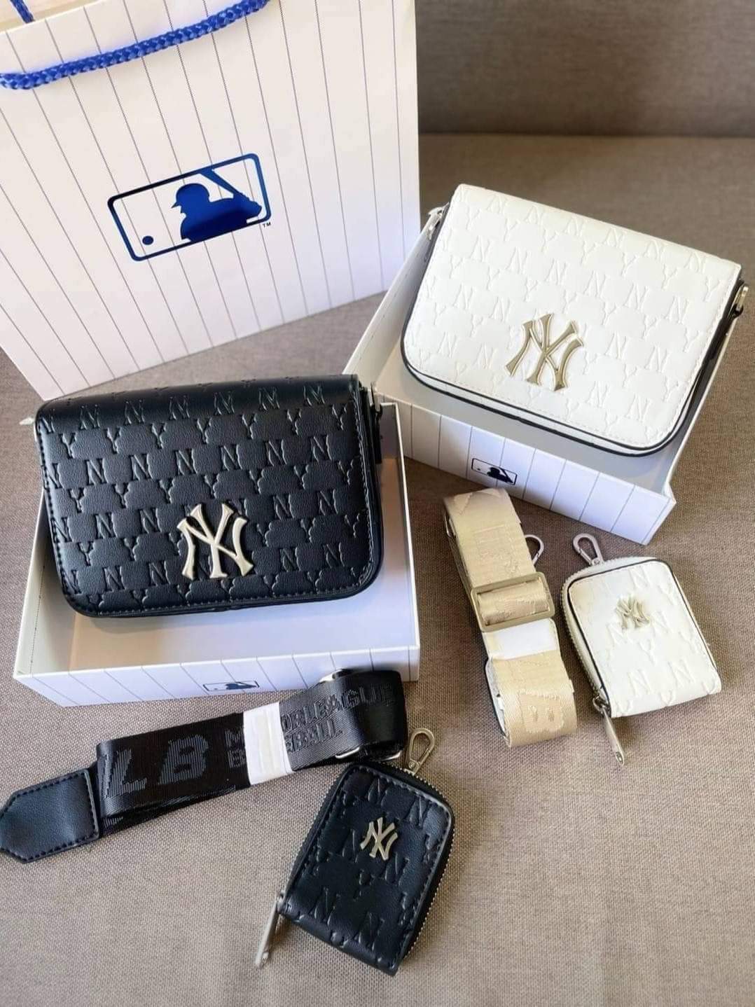 โปร ซื้อภายในวันนี้ ลด2%-5% กระเป๋าแบรนด์จากเกาหลีNY (MLB) (แอดไลน์ก่อนสั่งซื้อ)
