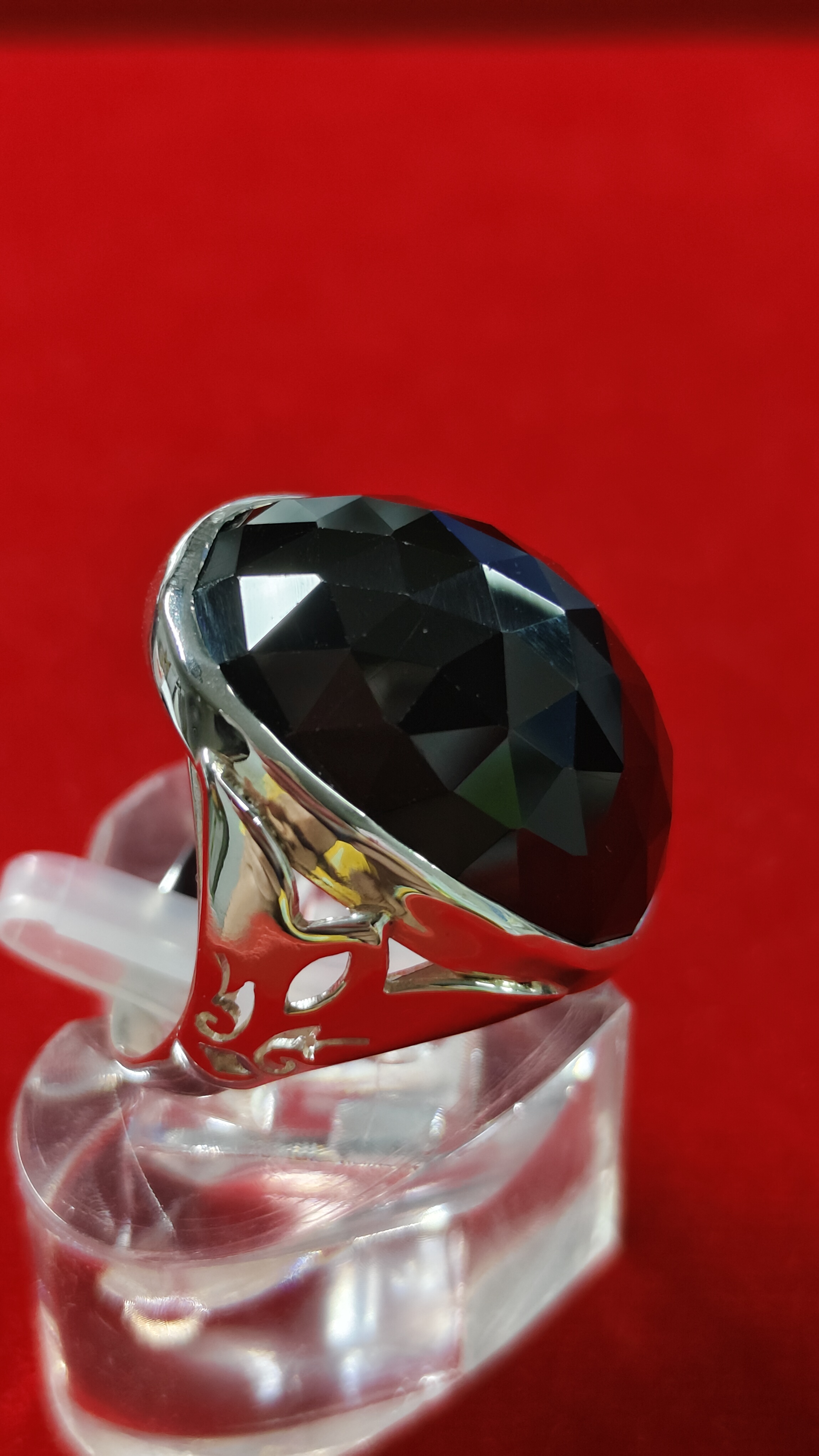 #แหวนนิลเจียเหลี่ยม รหัสR-0072