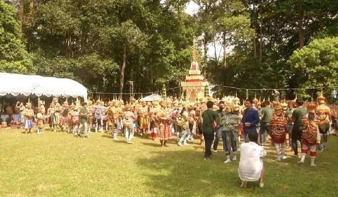 กุมาร หนูนุ้ย (ขนาดพกพา มีกำไลที่ข้อมือ) พิธีใหญ่ รุ่นแรก วัดโมคลาน จ.นครศรีธรรมราช ปี2565 เนื้อโลหะบรอนซ์รมดำ งานระดับจิ้วเวอร์รี่ #รับประกันแท้ - (สมนาคุณของแถมพิเศษเสกในพิธี ลูกปัดมหาเสน่ห์+ดอกบานไม่รู้โรย)