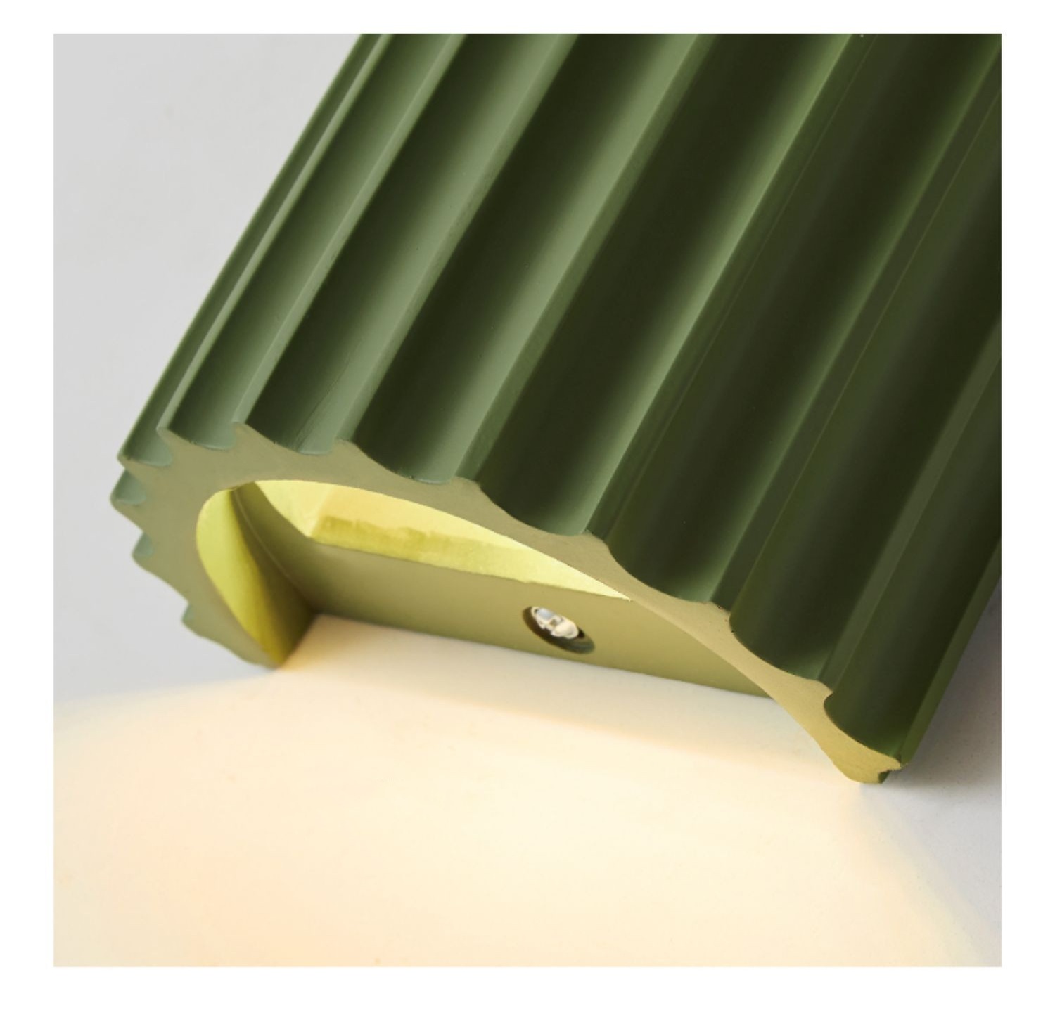 โคมไฟติดผนังภายในทรงโค้งผิวลายลอนเส้นตรงแนวตั้งสไตล์นอร์ดิก [BD-033]